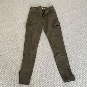 Cotton on green cargo jeans